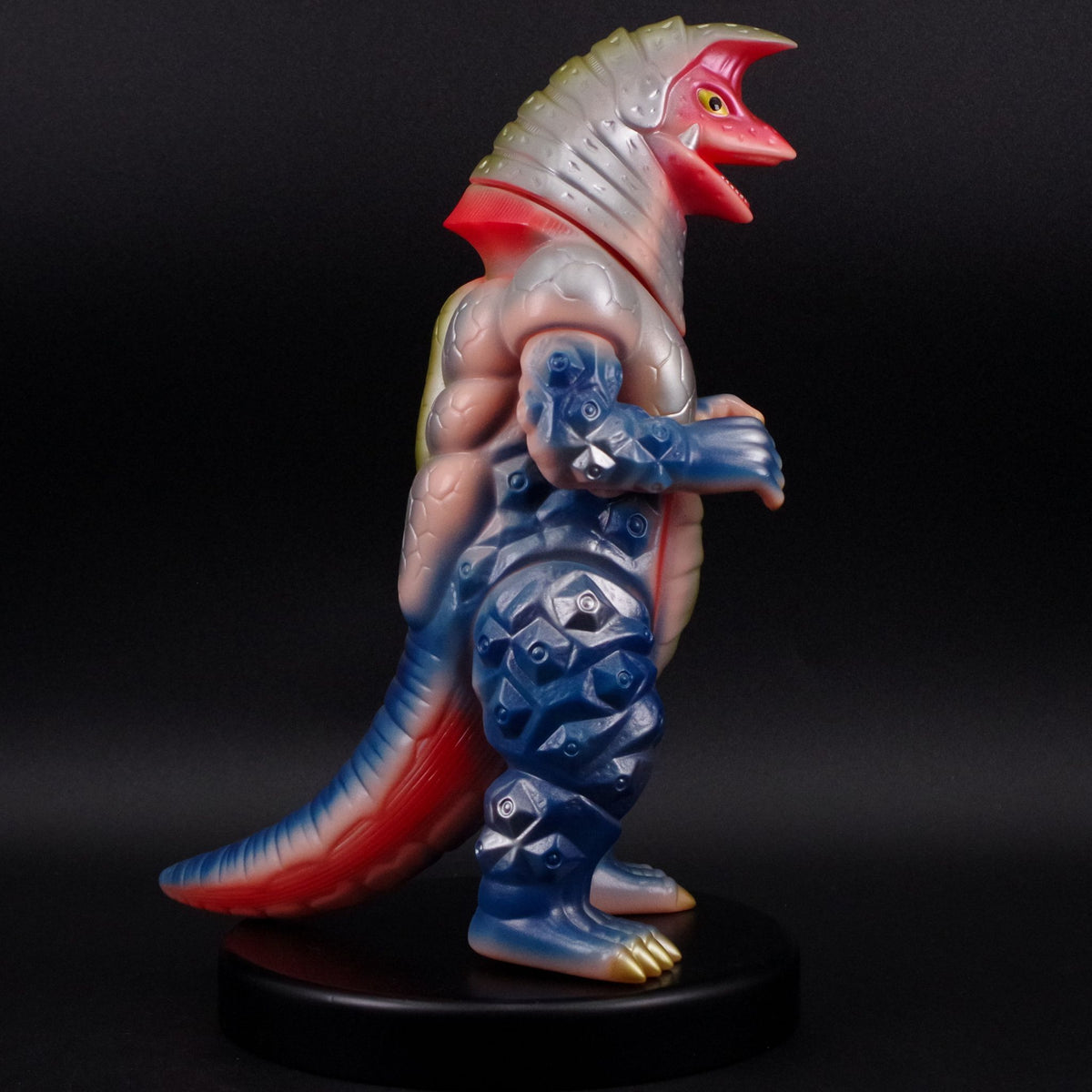 [Reception closed] Gigan (Red color) / BULLMARK [Soft Vinyl]