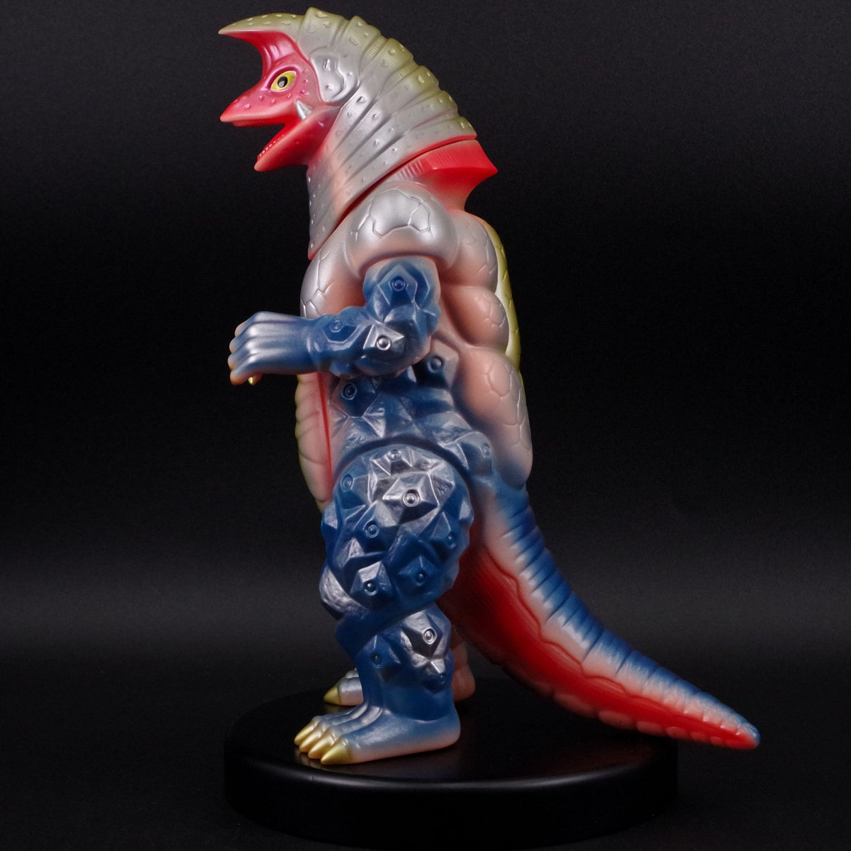 [Reception closed] Gigan (Red color) / BULLMARK [Soft Vinyl]