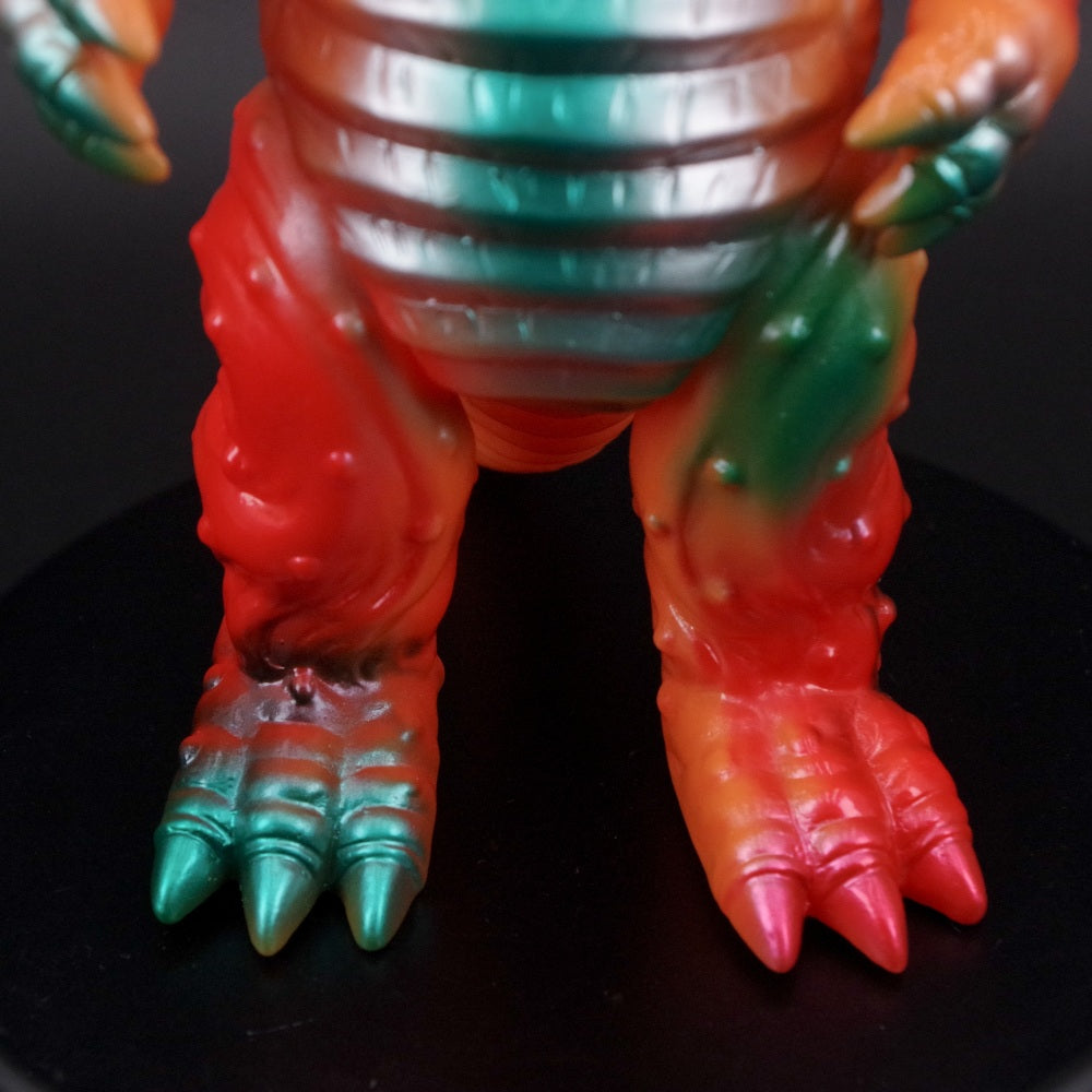 [Reception closed] Gigan (Red color) / BULLMARK [Soft Vinyl]