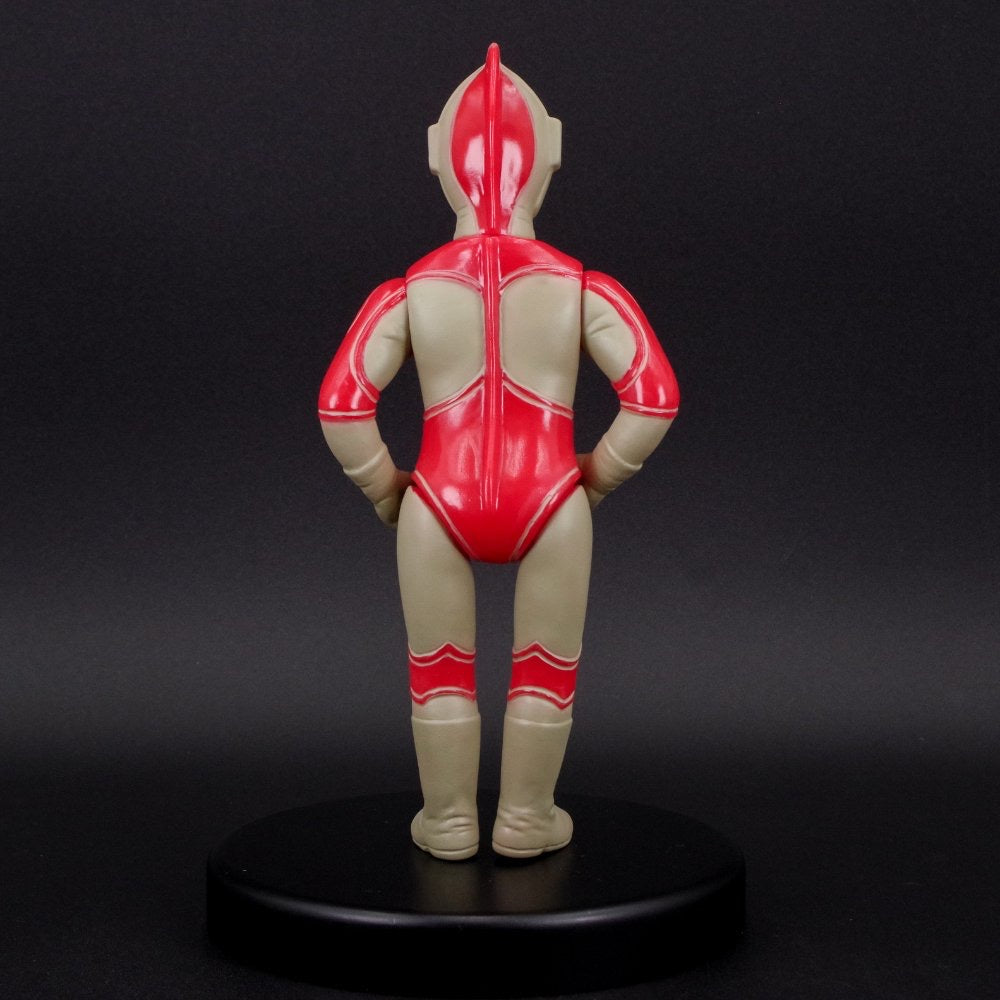 [Reception closed] Gigan (Red color) / BULLMARK [Soft Vinyl]