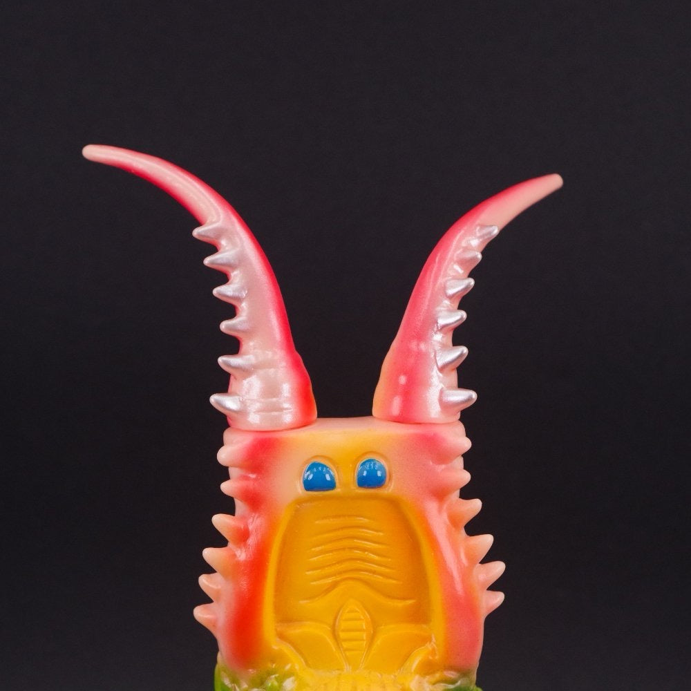 [Reception closed] Gigan (Red color) / BULLMARK [Soft Vinyl]