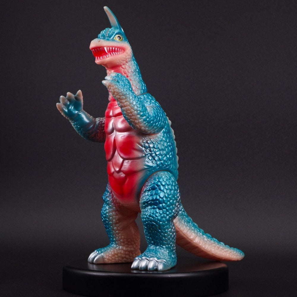 [Reception closed] Gigan (Red color) / BULLMARK [Soft Vinyl]