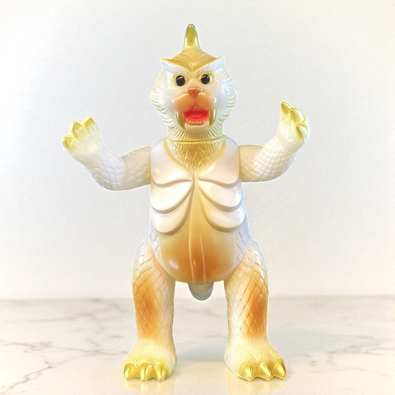 [2/11 noon~] Century Giant Monkey Goro 450 Moon-Rocca (GID.ver) / Century Giant Monster / Marusan / MARUSAN [Soft Vinyl]